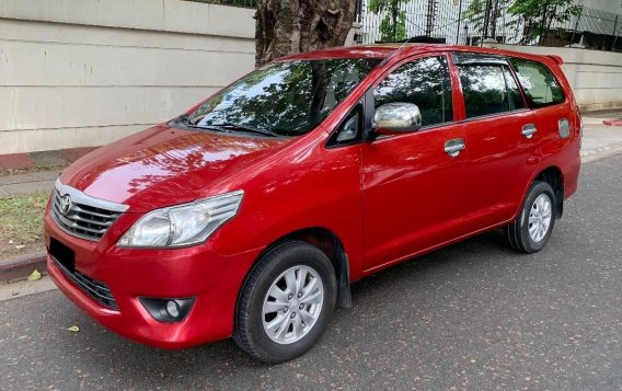 Red Toyota Innova 2012 for sale in Makati-1