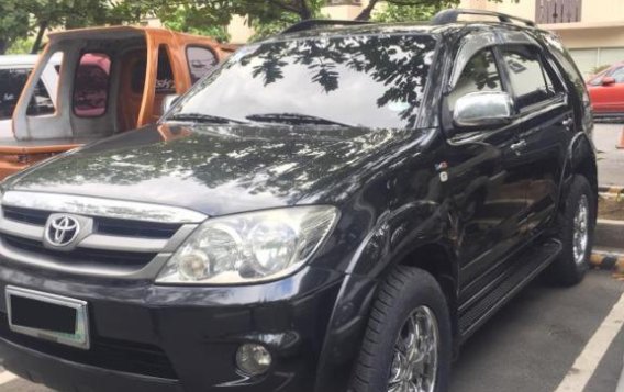 Black Toyota Fortuner 2010 for sale in Valenzuela-6