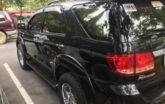 Black Toyota Fortuner 2010 for sale in Valenzuela-1