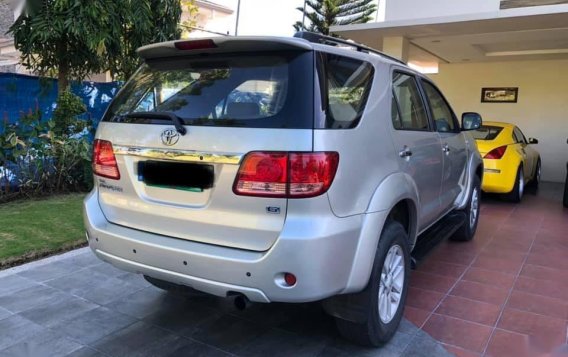 Silver Toyota Fortuner 2018 for sale in Quezon City-1