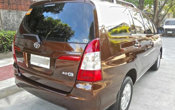 Brown Toyota Innova 2015 for sale in Quezon City-2