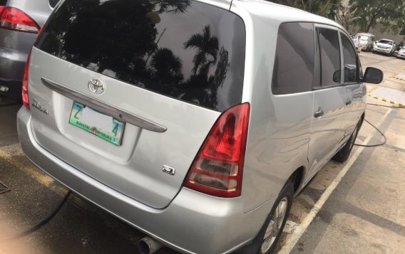 Selling Silver Toyota Innova 2008 in Caloocan-5