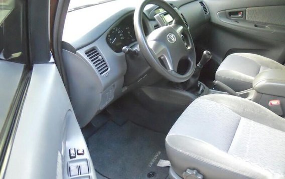 Brown Toyota Innova 2015 for sale in Quezon City-6