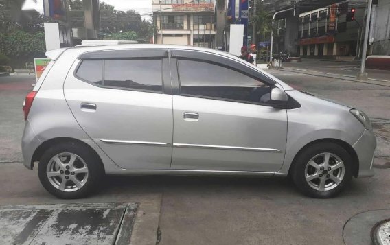 Silver Toyota Wigo 2014 for sale in Automatic-3