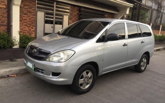 Selling Silver Toyota Innova 2008 in Caloocan-4