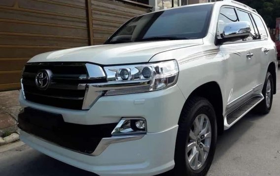 White Toyota Land Cruiser 2020 for sale in Valenzuela