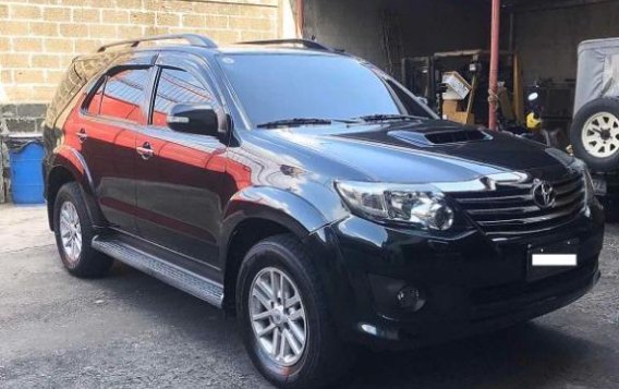 Black Toyota Fortuner 2013 for sale in Automatic-7