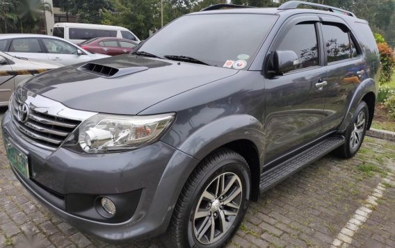 Sell Grey 2014 Toyota Fortuner in Quezon City-5