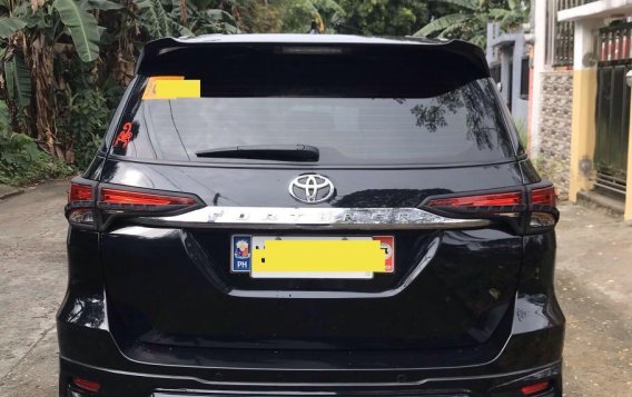 Black Toyota Fortuner 2018 for sale in Automatic-5