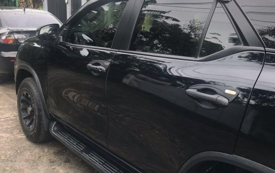 Black Toyota Fortuner 2018 for sale in Automatic