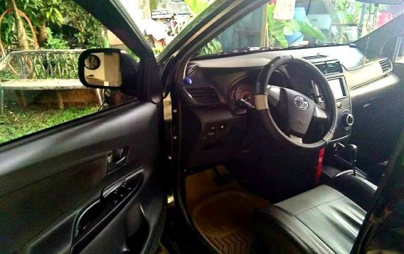 Black Toyota Avanza 2016 for sale in Silang-4