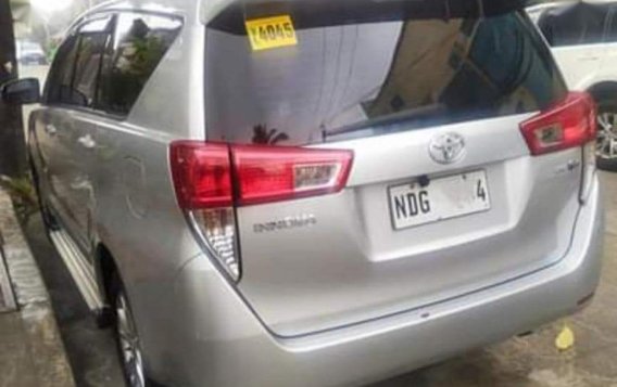 Silver Toyota Innova 2015 for sale in Manual-8