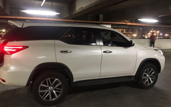 White Toyota Fortuner 2018 for sale in Manila-7