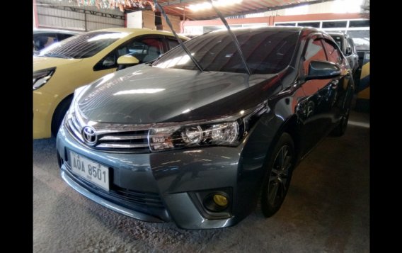 Selling Grey Toyota Corolla altis 2015 Sedan in Quezon City-2
