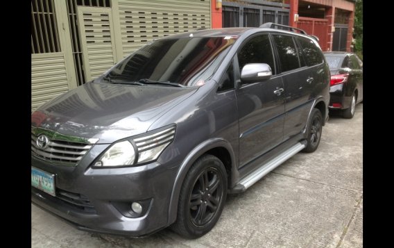 Sell Grey 2013 Toyota Innova SUV / MPV at 82000 in Quezon City-10