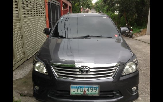 Sell Grey 2013 Toyota Innova SUV / MPV at 82000 in Quezon City