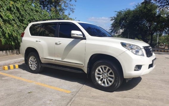 White Toyota Prado 2013 for sale in Quezon City-2