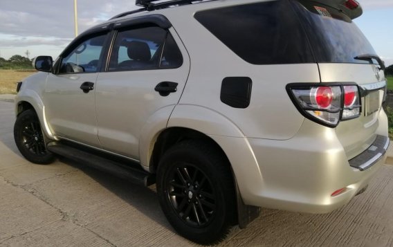 White Toyota Fortuner 2012 for sale in Automatic-3