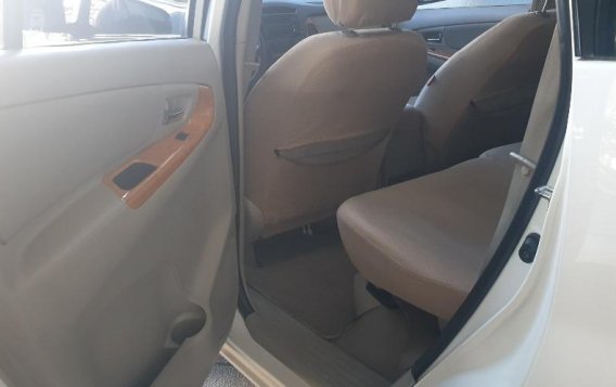 Sell White 2012 Toyota Innova in Pasig-5