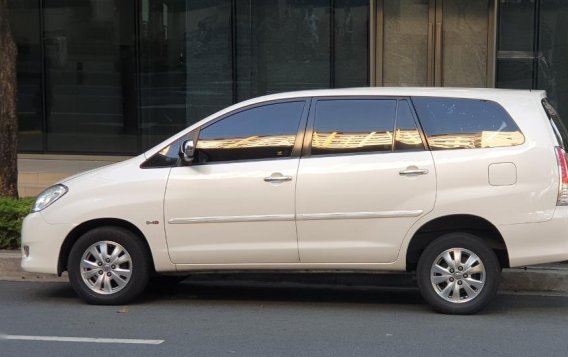 Sell White 2012 Toyota Innova in Pasig-2