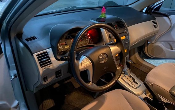 Selling Blue Toyota Corolla altis 2017 in Muntinlupa-1