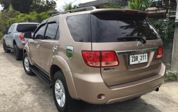 Toyota Fortuner 2006 for sale in Manila-9