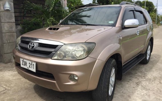 Toyota Fortuner 2006 for sale in Manila-7