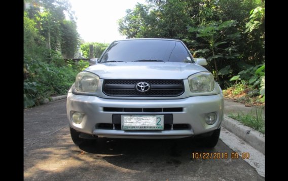 Selling Silver Toyota Rav4 2004 SUV / MPV at 155000 in Antipolo