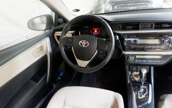 Sell Brown 2014 Toyota Corolla altis in Carmona-2