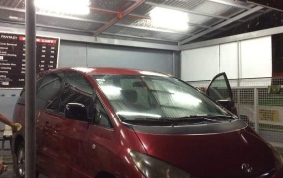 Sell Red 2004 Toyota Previa in Manila