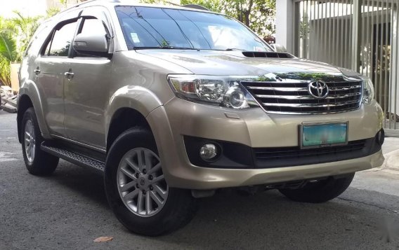 Sell Beige 2013 Toyota Fortuner in Pasig