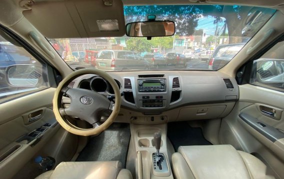 White Toyota Fortuner 2007 for sale in Quezon City-1