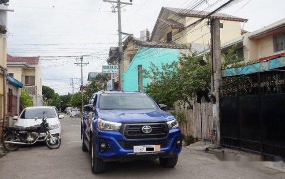 Blue Toyota Hilux 2018 for sale in Automatic-1