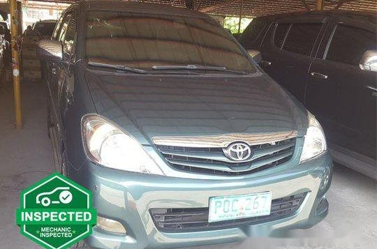 Selling Green Toyota Innova 2011 in Javier