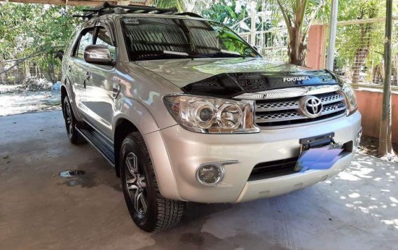 Sell Silver 2011 Toyota Fortuner in Binalonan-1