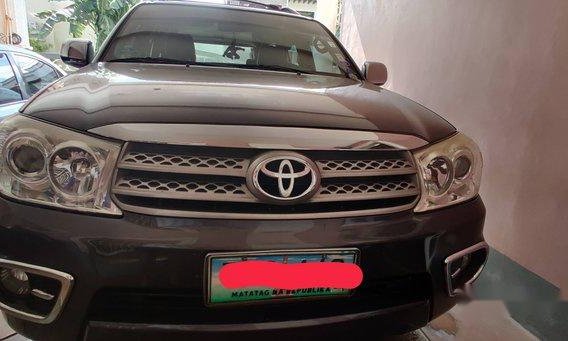 Silver / Grey Toyota Fortuner 2011 for sale in Manila