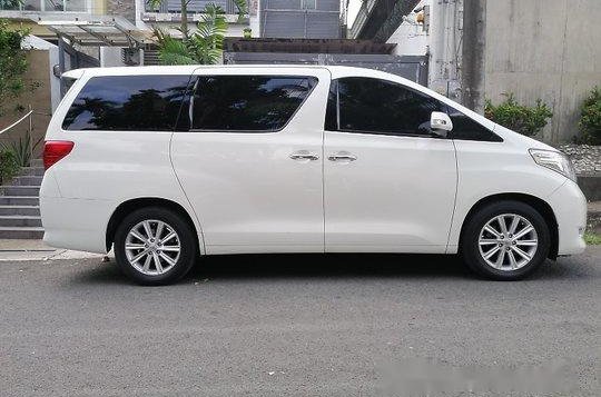 White Toyota Alphard 2011 for sale in Manila-2