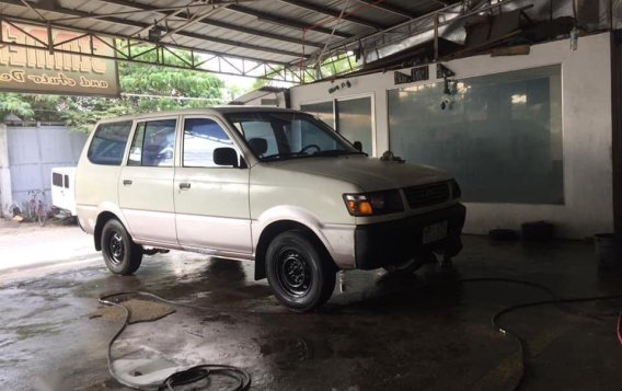 Sell White 1999 Toyota Revo in San Pedro-6