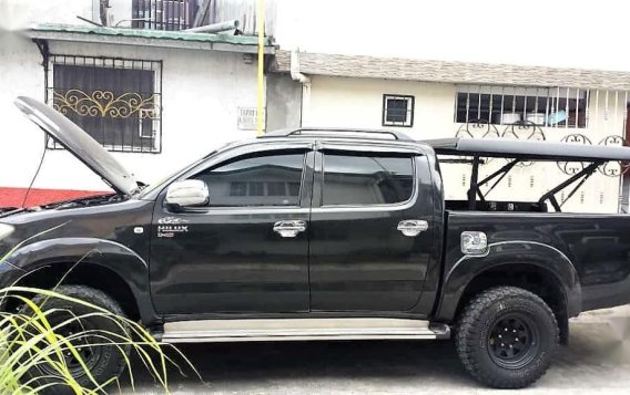 Black Toyota Hilux 2009 for sale in Manual-7