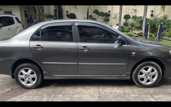 Selling Toyota Corolla Altis 2004 Sedan in Quezon City-1