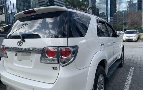 Selling White Toyota Fortuner 2014 in Pasig-1