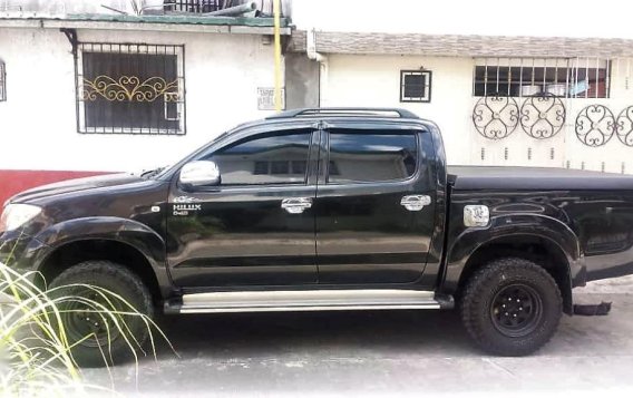 Black Toyota Hilux 2009 for sale in Manual-6