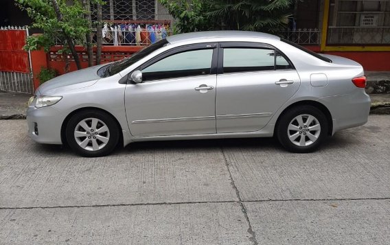 Silver Toyota Corolla Altis 2014 for sale in Pasig -2