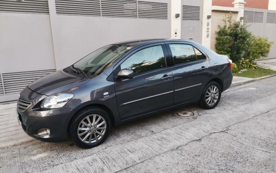 Selling Purple Toyota Vios 2013 in Mandaluyong-3