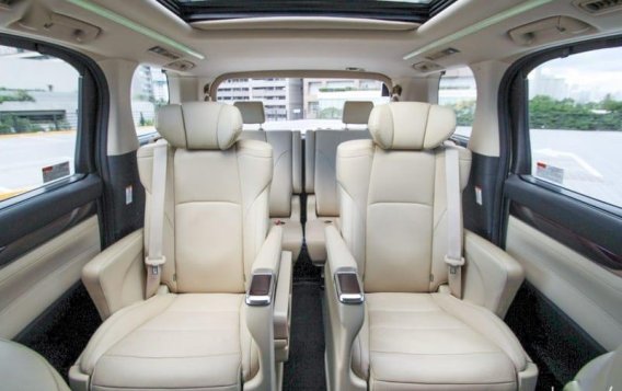 White Toyota Alphard 2017 for sale in San Francisco-7