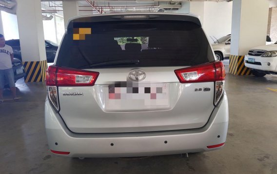 Selling Silver Toyota Innova 2018 in Manila-1