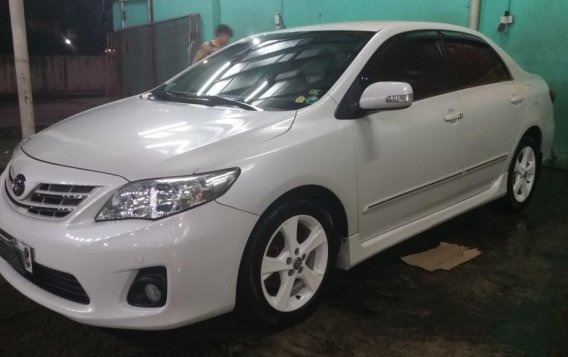 Pearl White Toyota Corolla altis 2013 for sale in General Emilio Aguinaldo-9