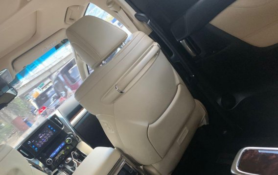 White Toyota Alphard 2019 for sale in Silver City 2-5