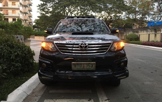 Toyota Fortuner 2013 for sale in Quezon City-2