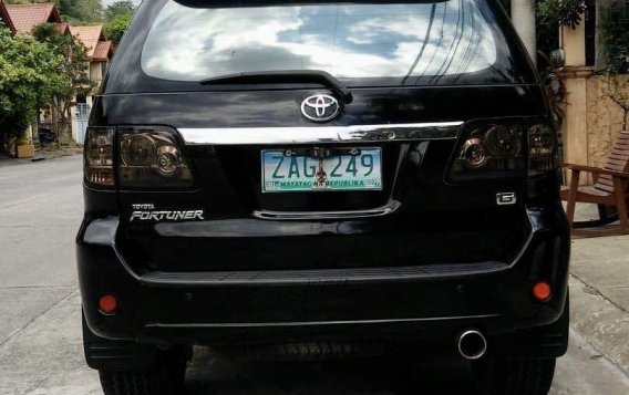 Selling Toyota Fortuner 2005 in Manila-3